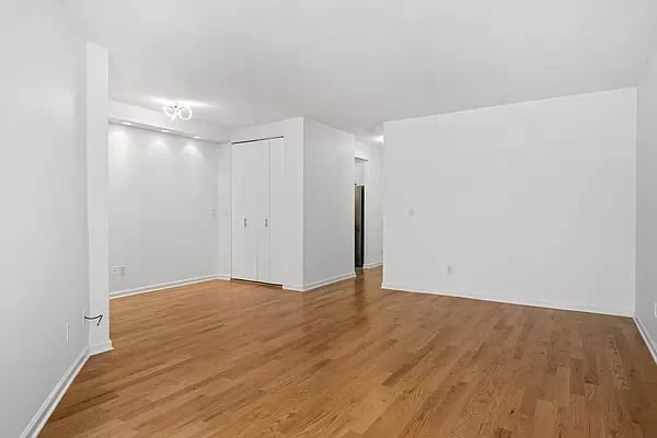 201 West 72nd Street Unit: 5H