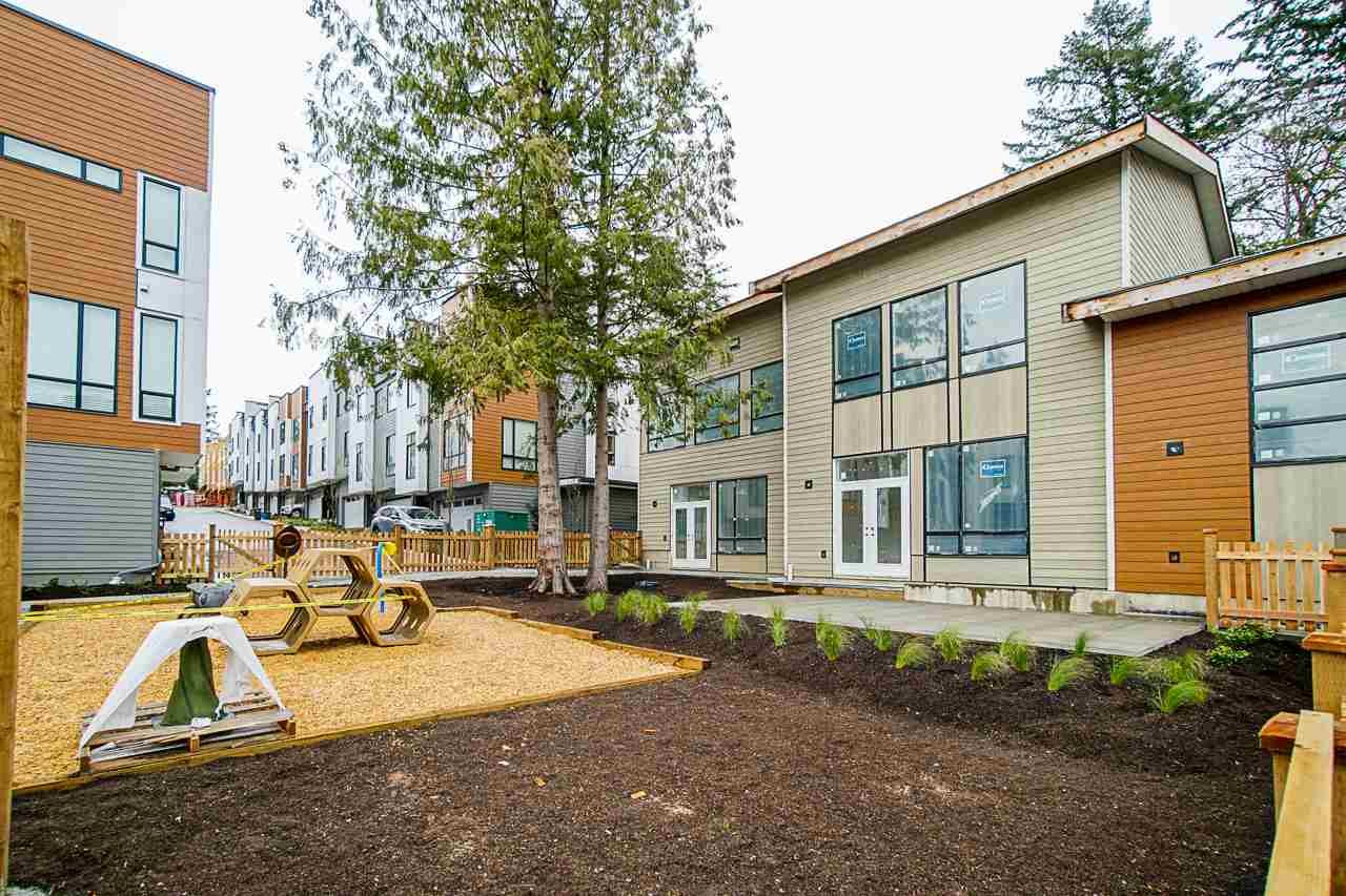 64-16433 19 Ave