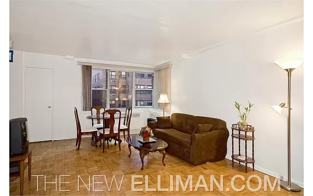 233 East 69th Street Unit: 5O