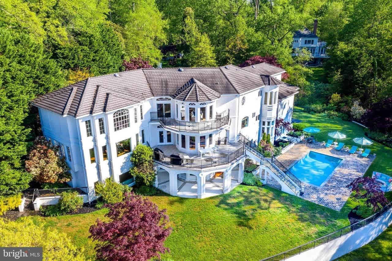 3 Deepwater Ct