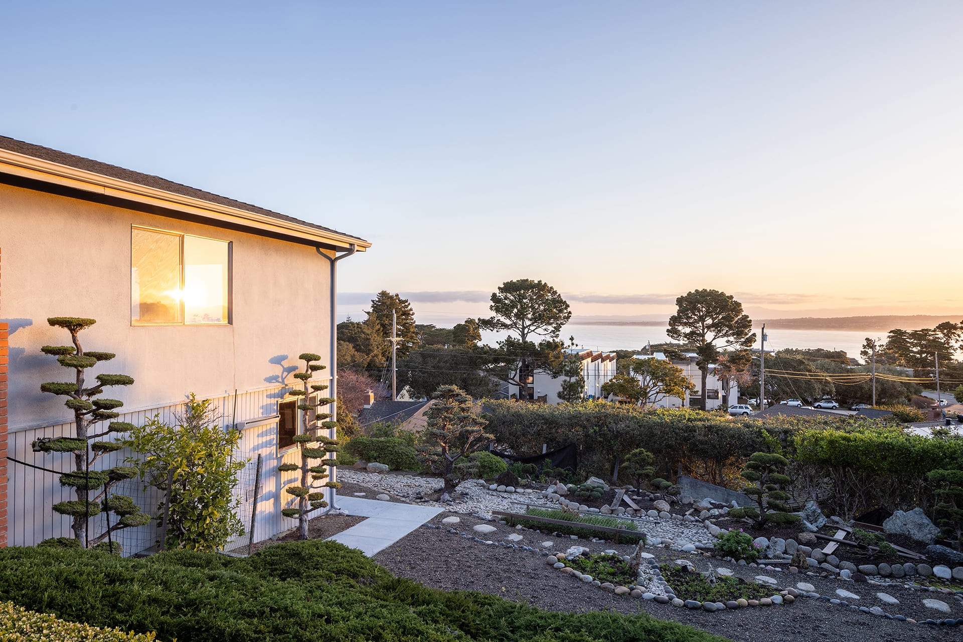 Monterey Haven with Ocean Views - 580 Filmore St