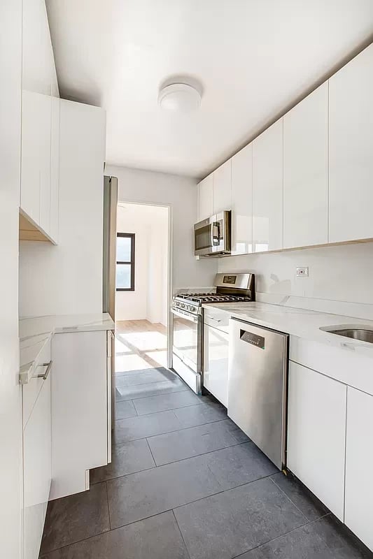 7 E 14th Street Unit: 805