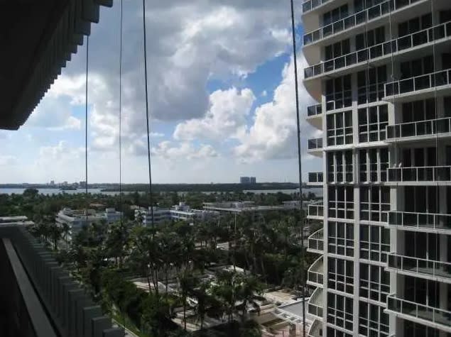 10205 Collins Ave APT 806