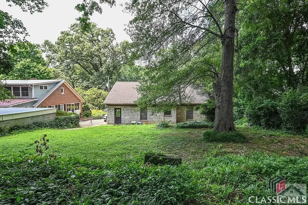 165 Catawba Ave