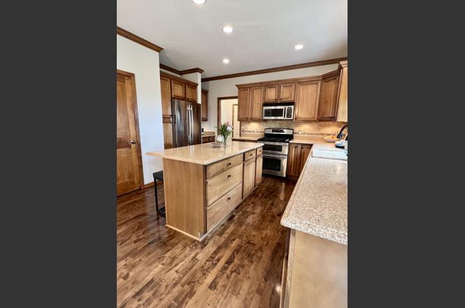  645 Ramsey Cir