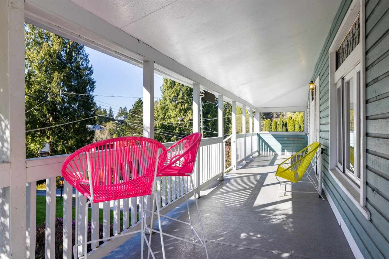 4652 Strathcona Rd
