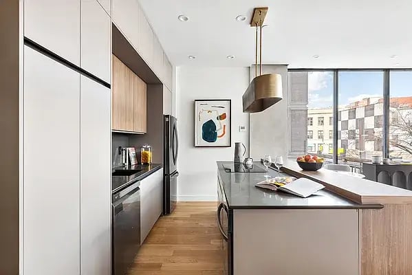 508 Waverly Avenue Unit: 1