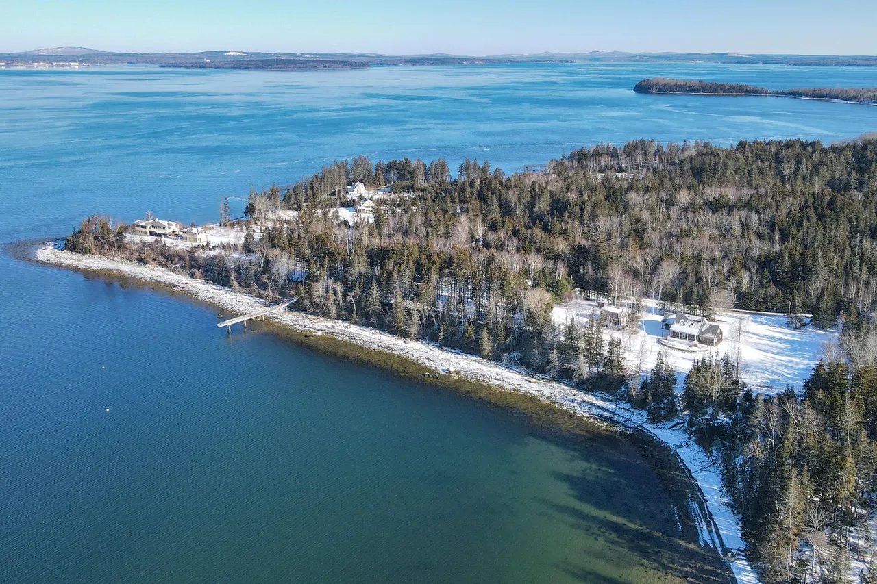 New Waterfront Listing! 246 Bay Shore Lane, Islesboro, Maine – $1,350,000