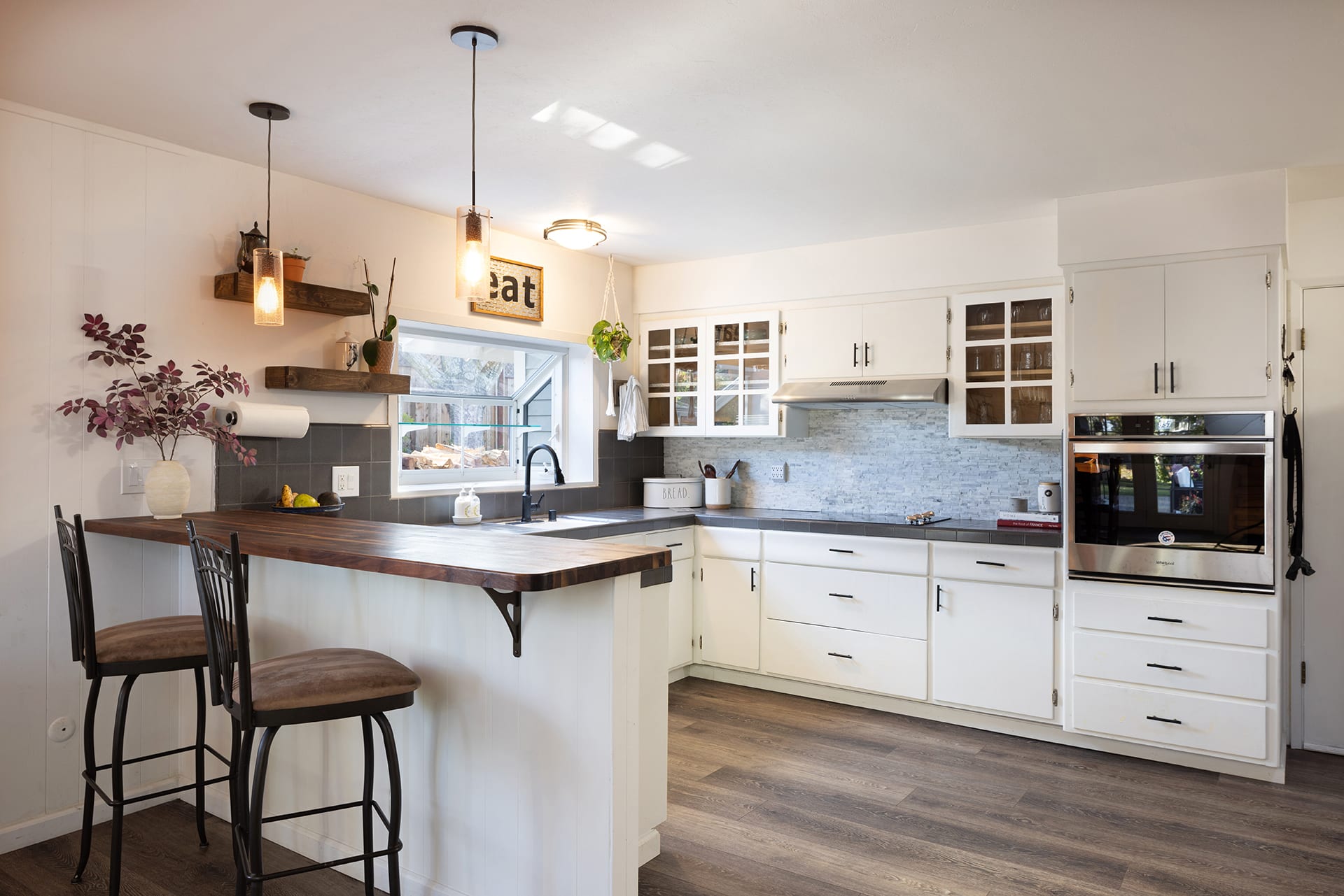 Carmel Pearl - 3739 Raymond Way