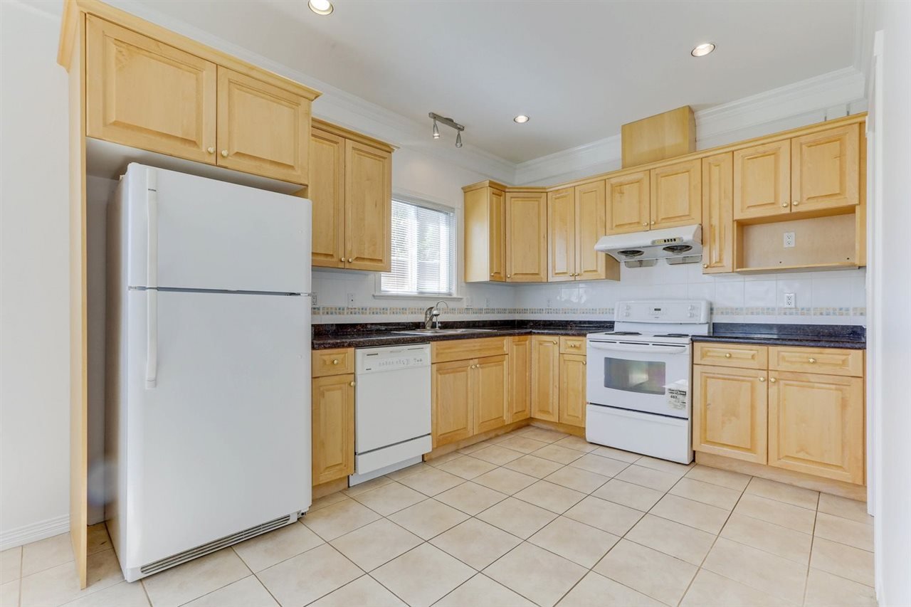 268 E 45th Ave