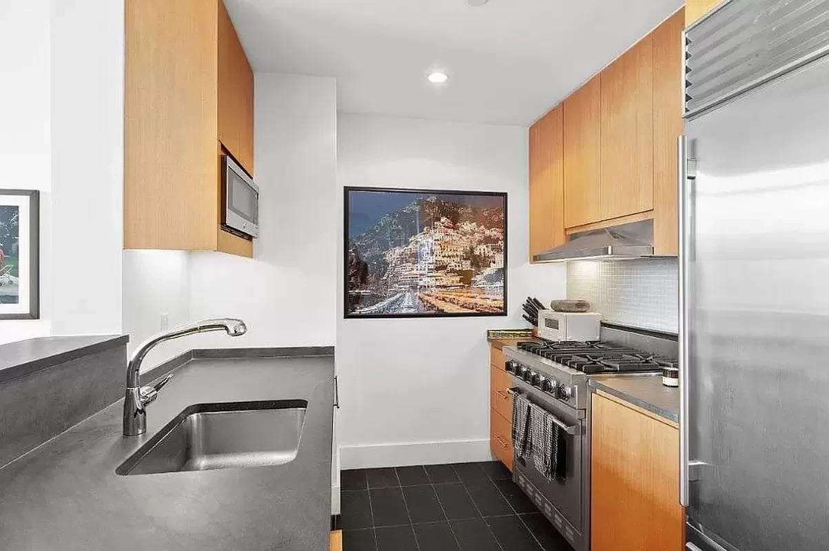 255 Hudson Street #PHC