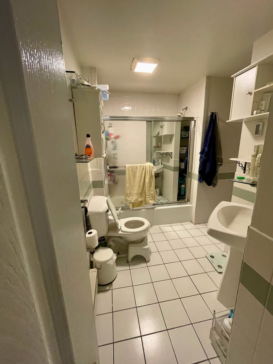 Mass Ave @ Shawmut Ave - 2 bed 1 bath w. Laundry and Deck! September! 