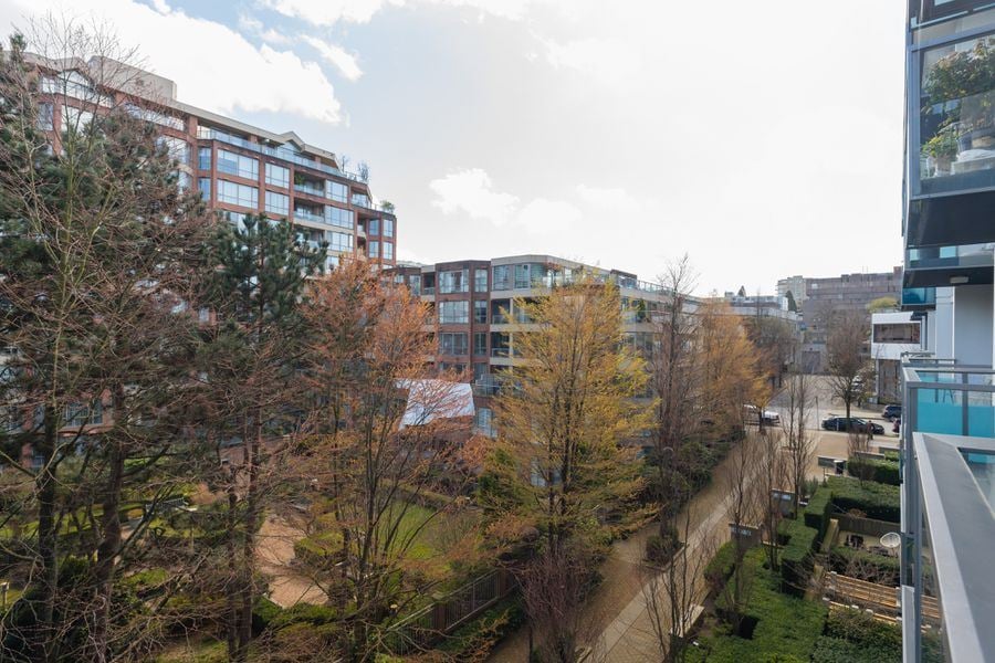 312-1777 W 7th Ave
