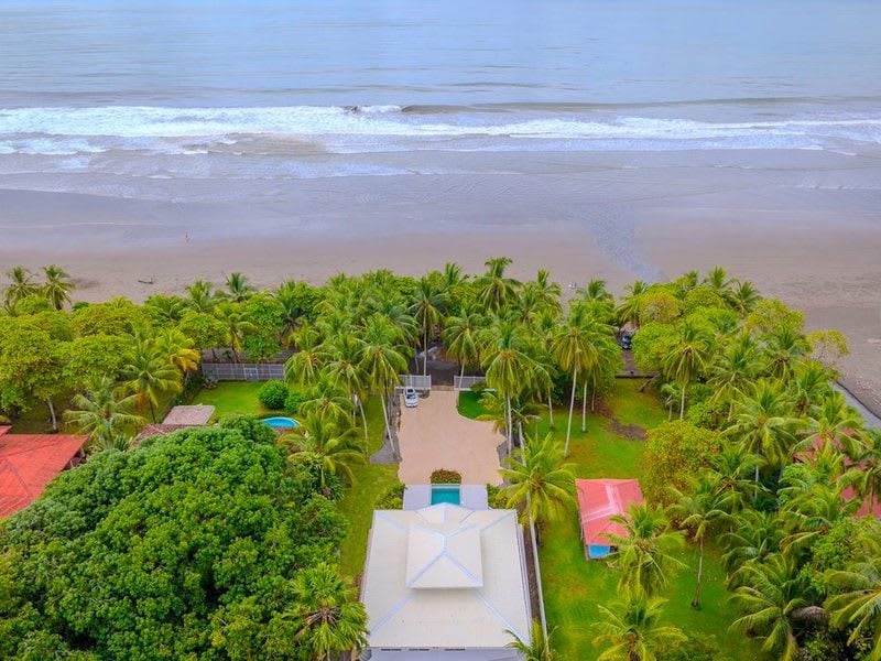 Casa Cinco Palmas, Oceanfront Paradise