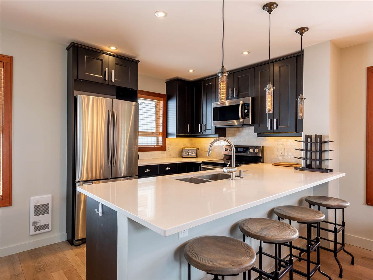 4-4661 Blackcomb Wy