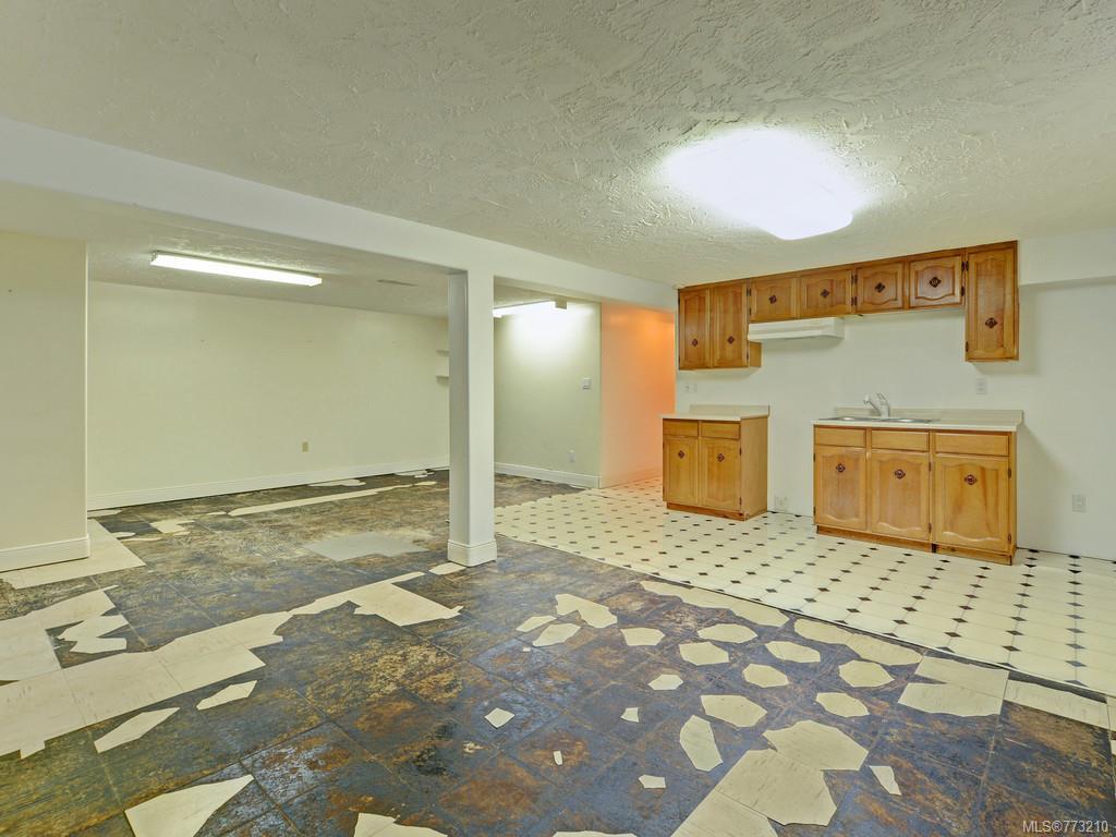 4146 Bracken Ave