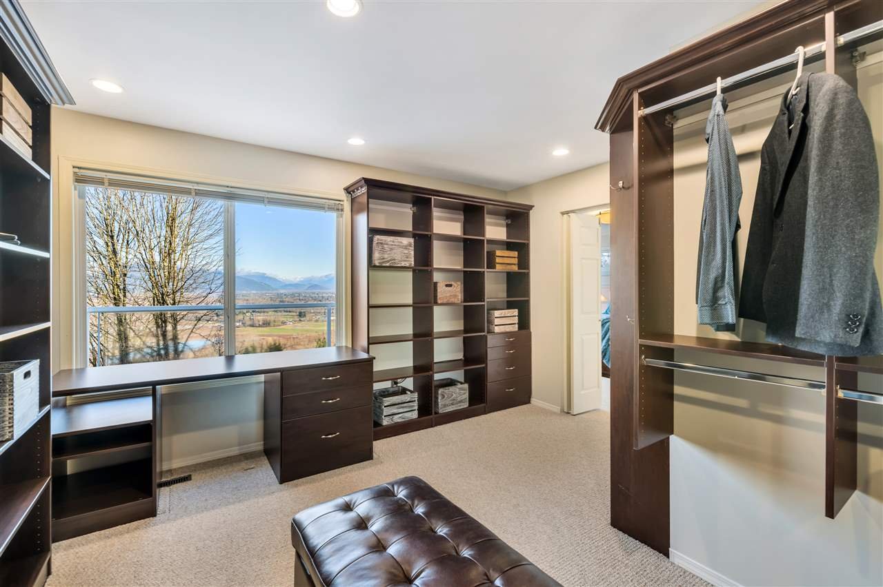 8673 Grand View Dr