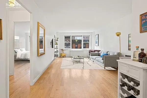 525 East 82nd Street Unit: 7F