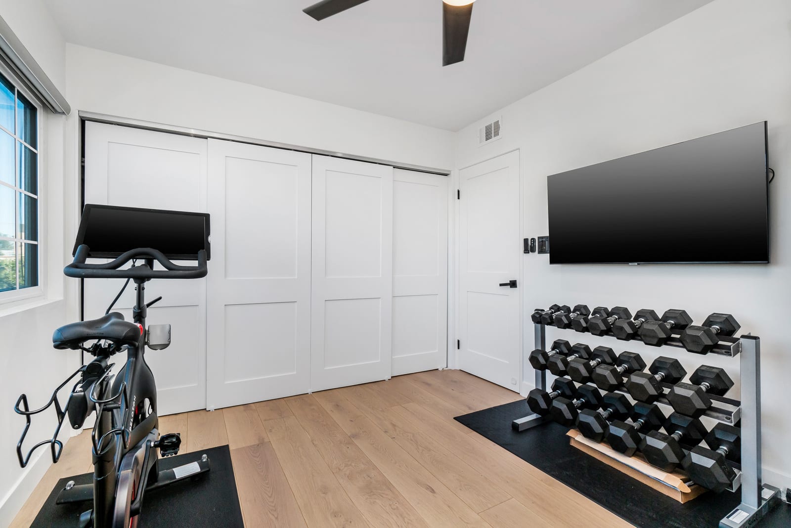 1532 9th Street Unit: 7