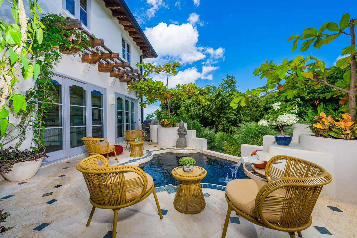 Casa Alegria | Near the Coast House For Sale in Las Catalinas
