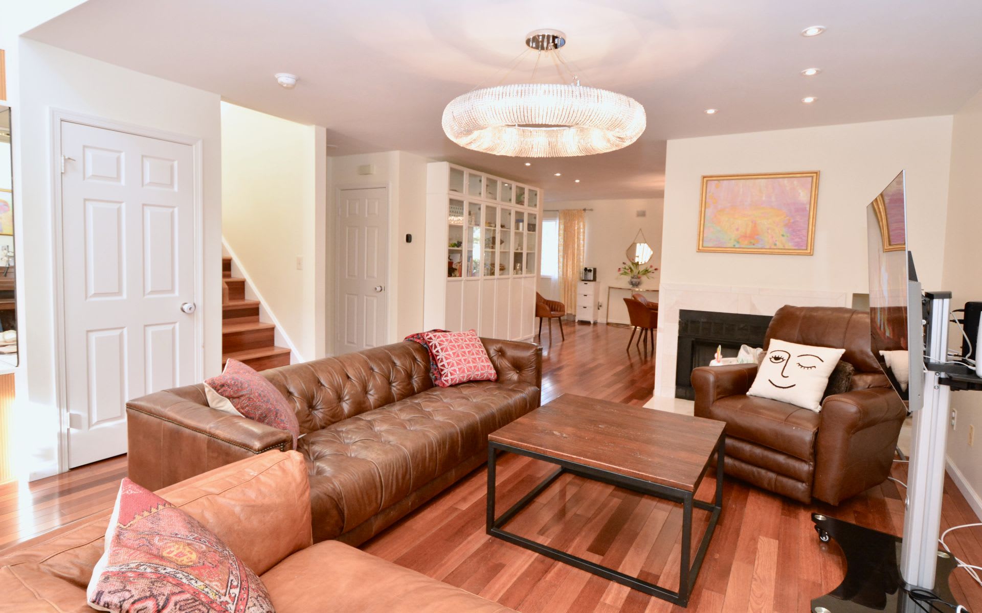 16 Lexington Ct