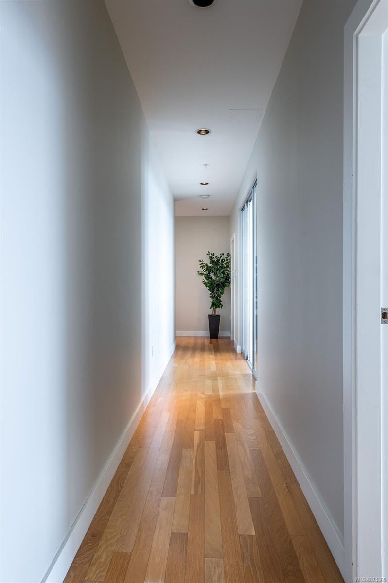 709-9809 Seaport Pl