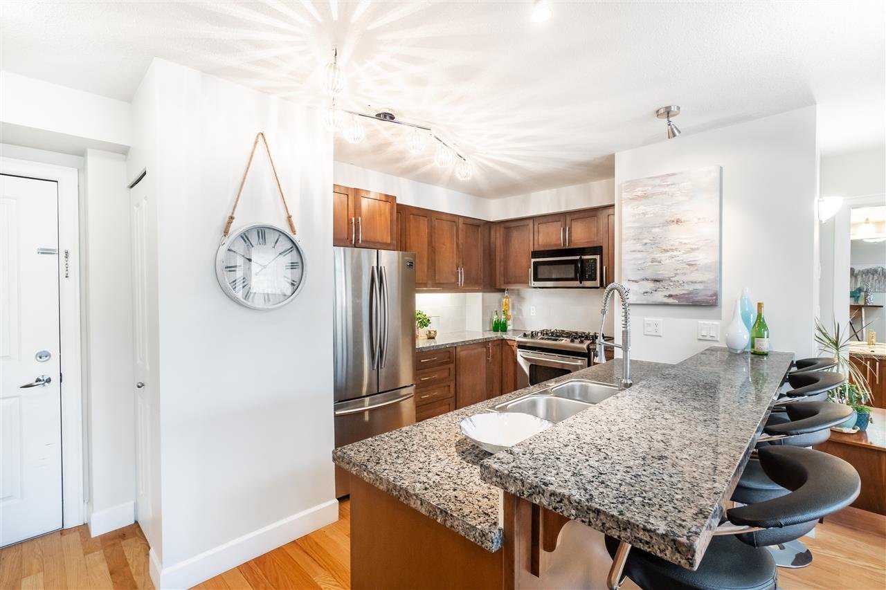 405-3811 Hastings St