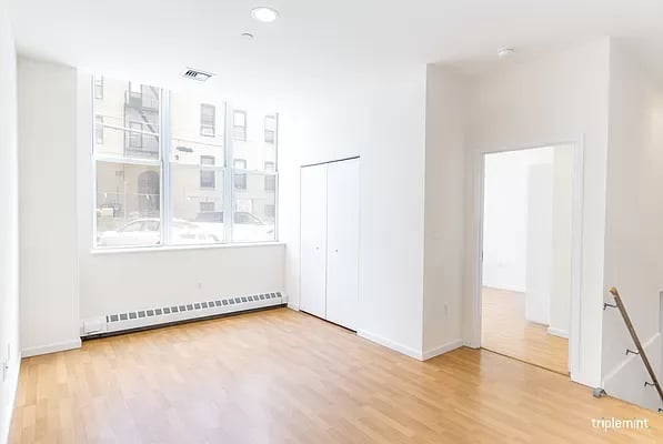 27-37 27th Street Unit: 1C
