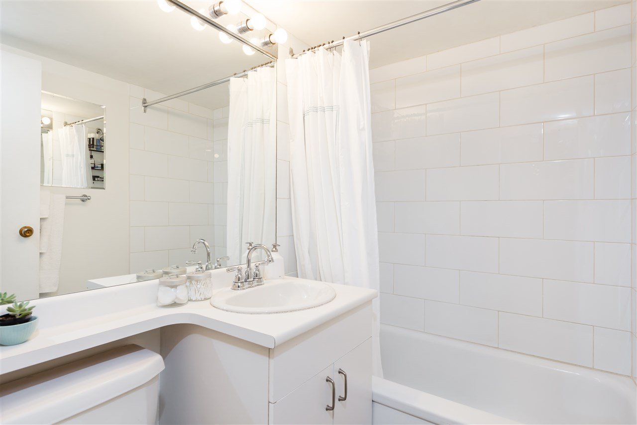 320-1445 Marpole Ave