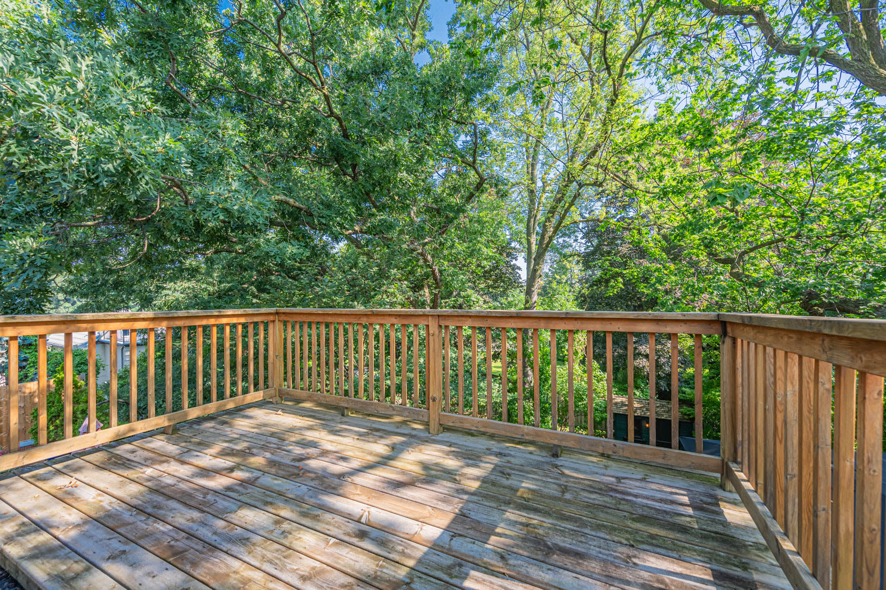 18 Castle Frank Cres