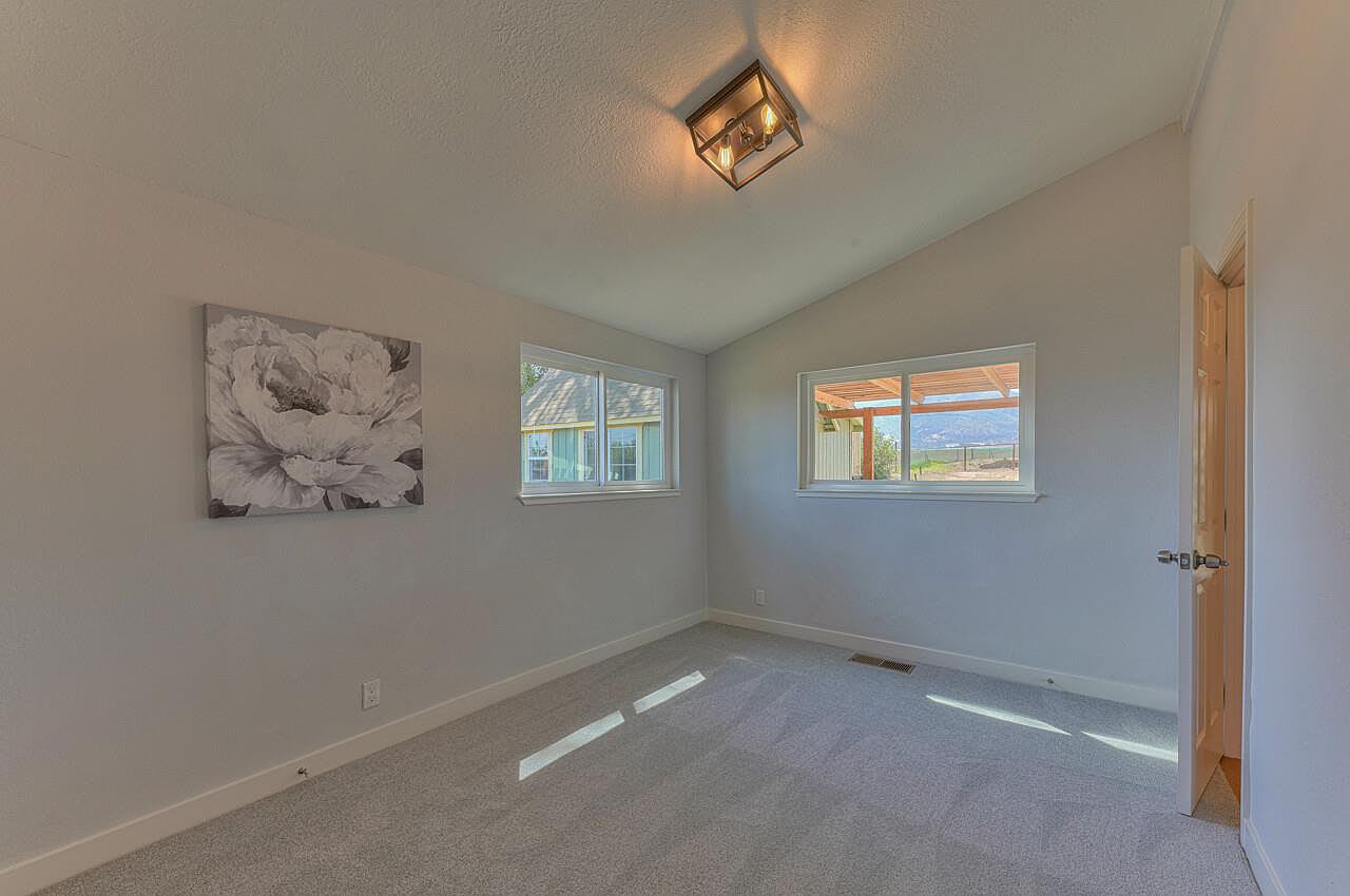 520 River Rd