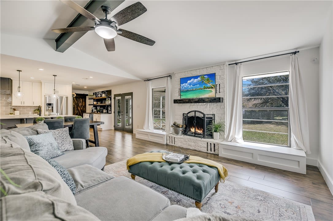 205 Ash Dr