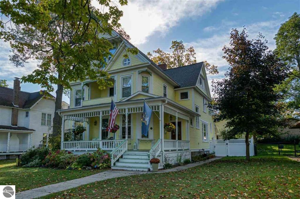 422 Washington Street