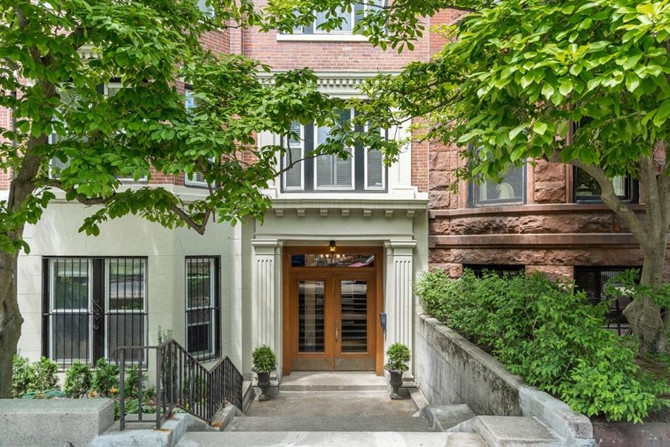 345 Commonwealth Ave #10