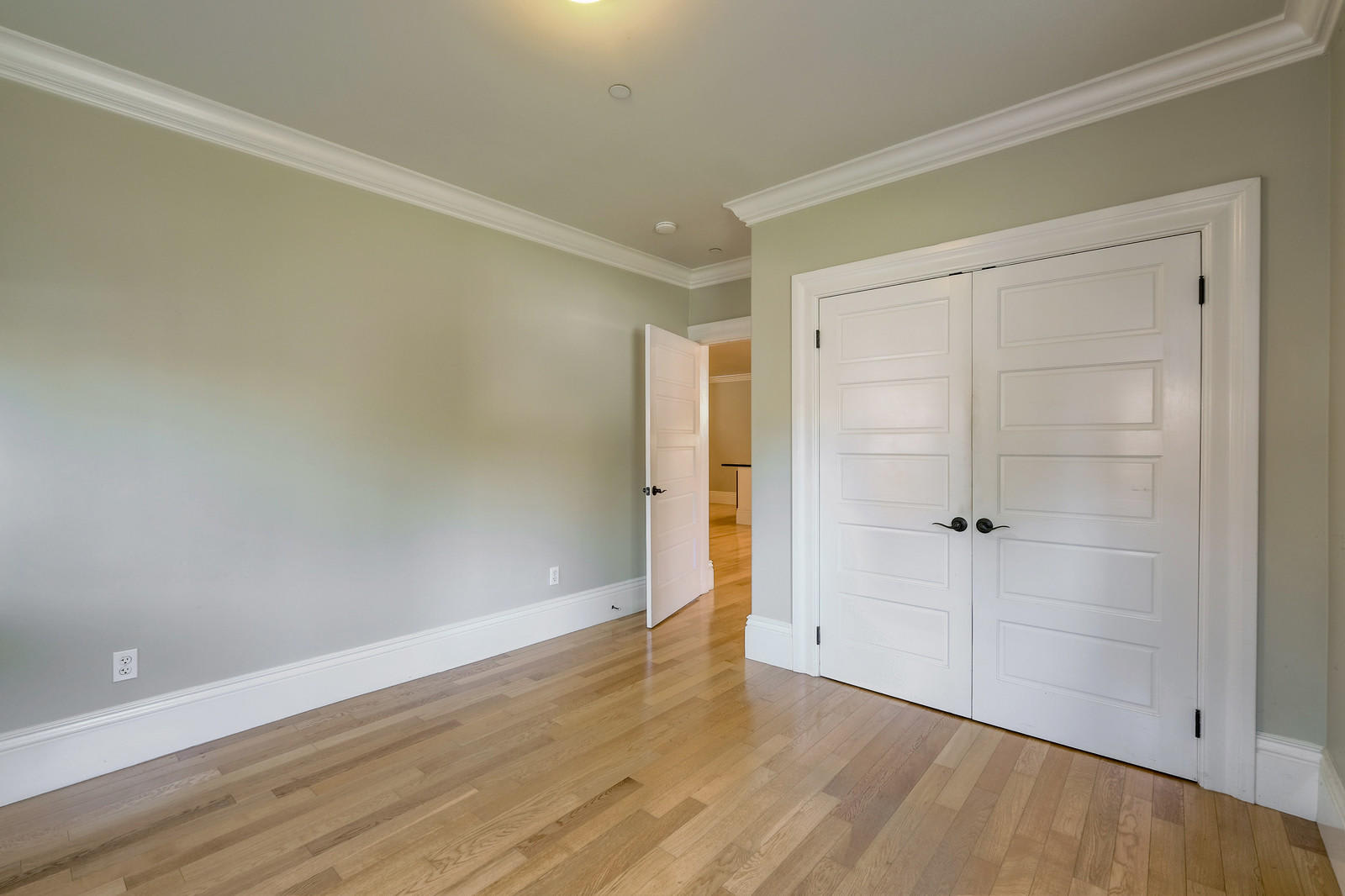 120 Bayo Vista Ave
