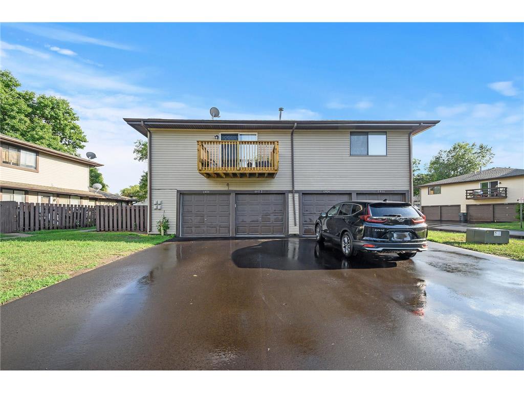 6402 84th Court N #11B, Brooklyn Park, MN 55445-2600