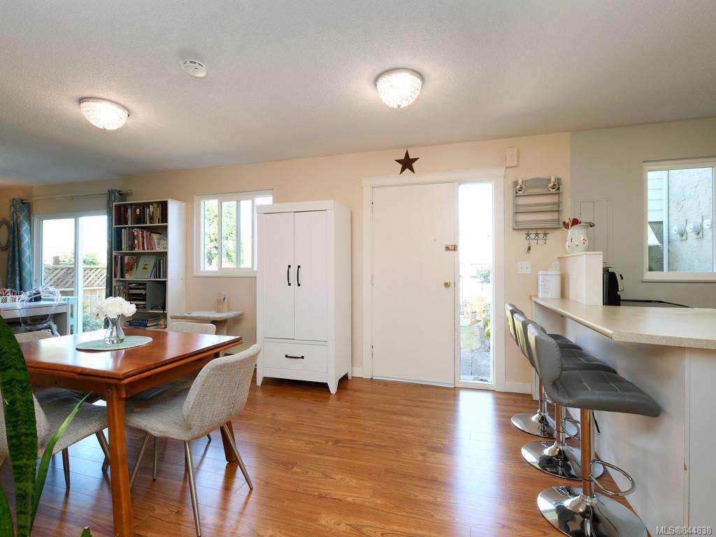 3-10070 Fifth St, Sidney