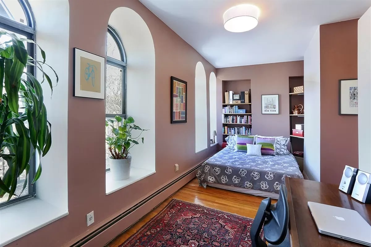 104 Saint Marks Pl Unit: 3W