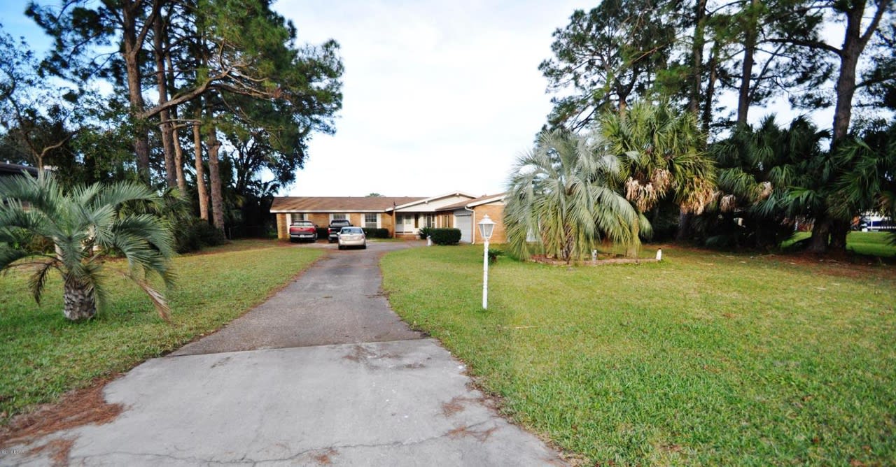 4652 BAYWOOD Drive