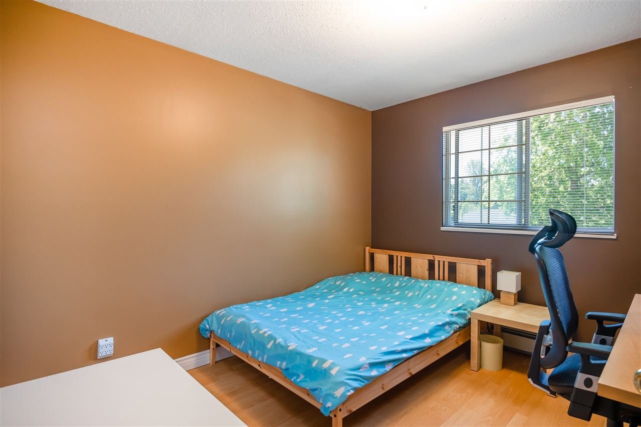 15717 106 Ave