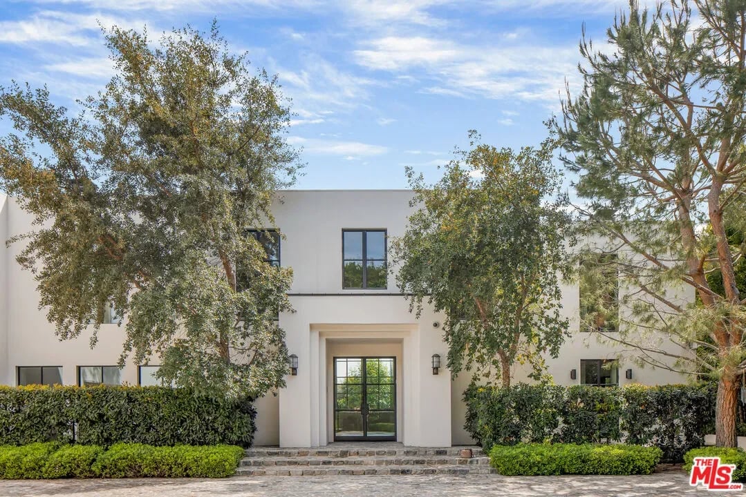 1375 N Doheny Dr