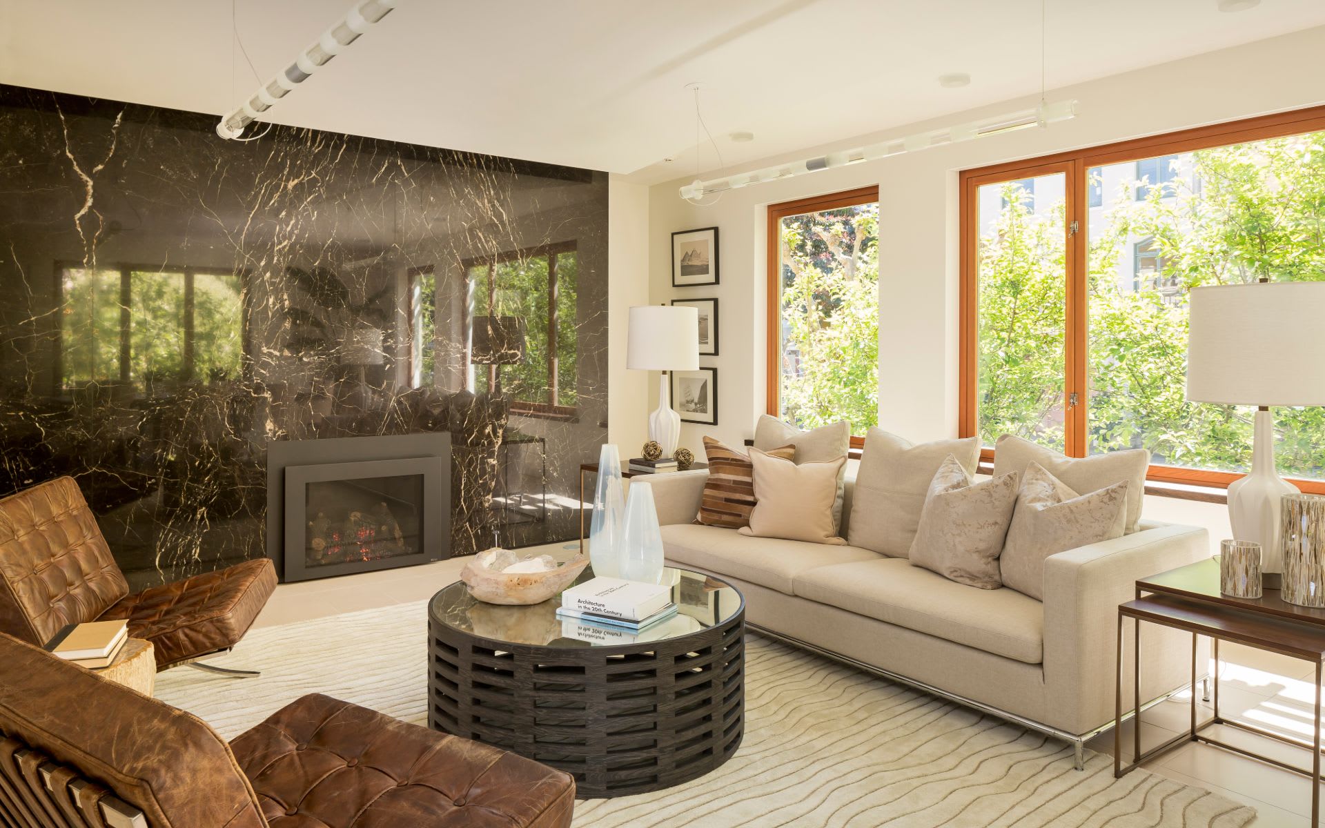 Contemporary Gem In Cow Hollow