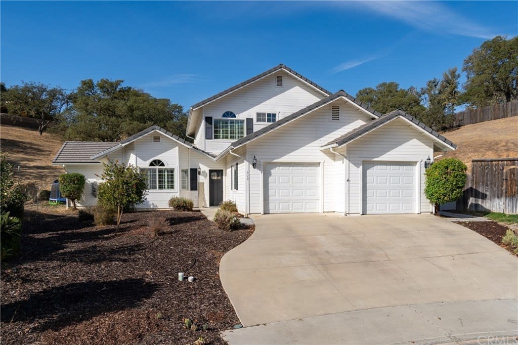 519 Red River Dr
