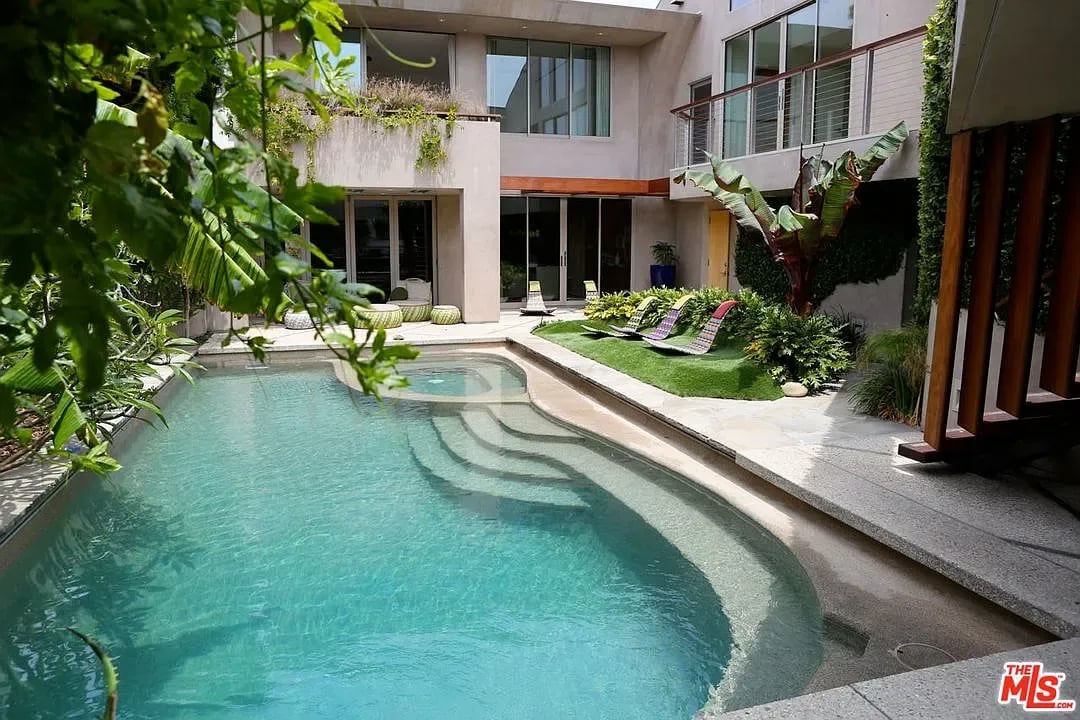 23705 Malibu Colony Rd