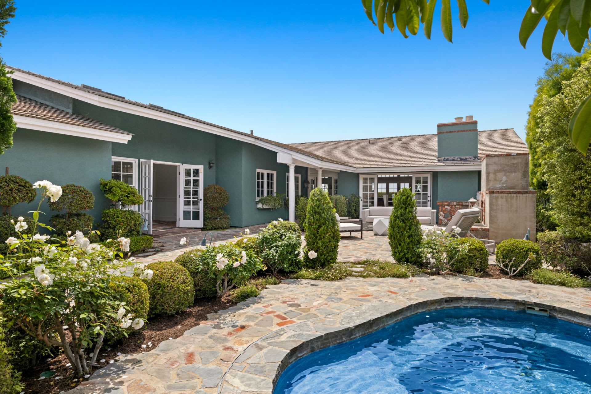 1425 Keel Drive