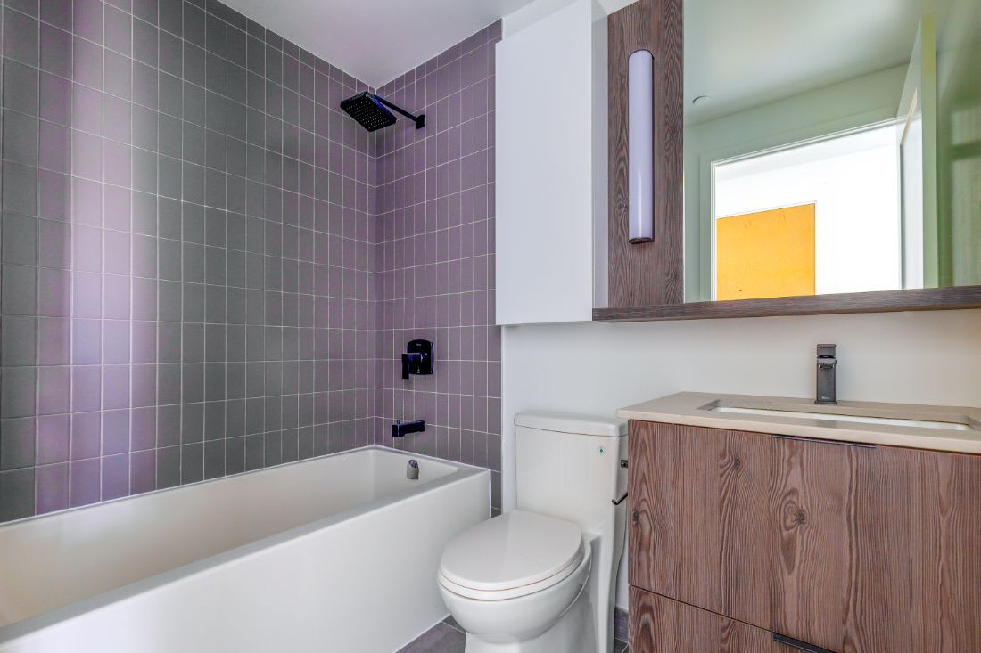 801 – 5 Defries St