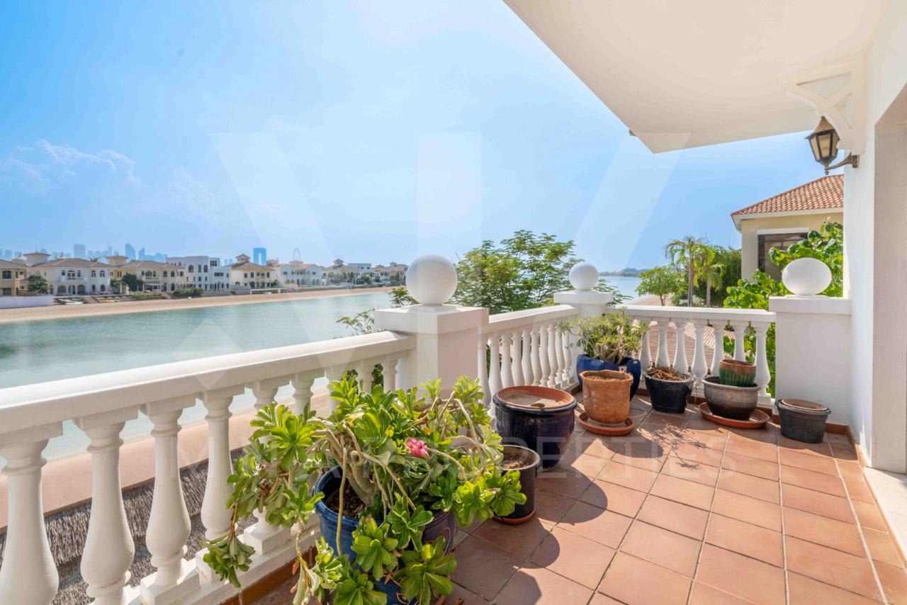 Luxurious 5-Bedroom Villa in Palm Jumeirah