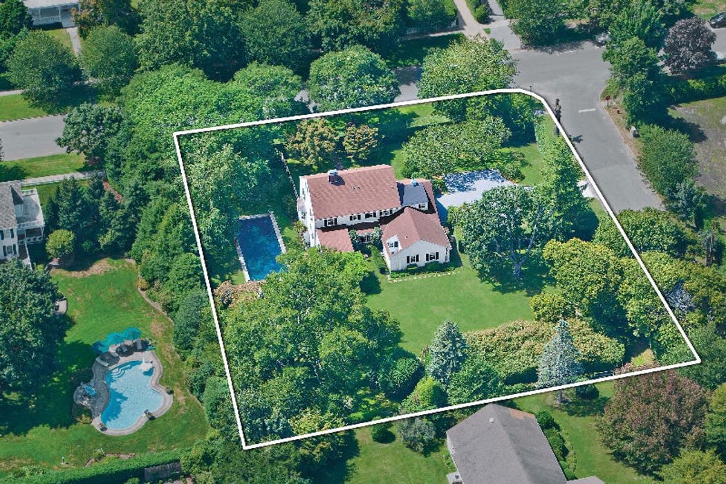 South Main St - Prime Village Location