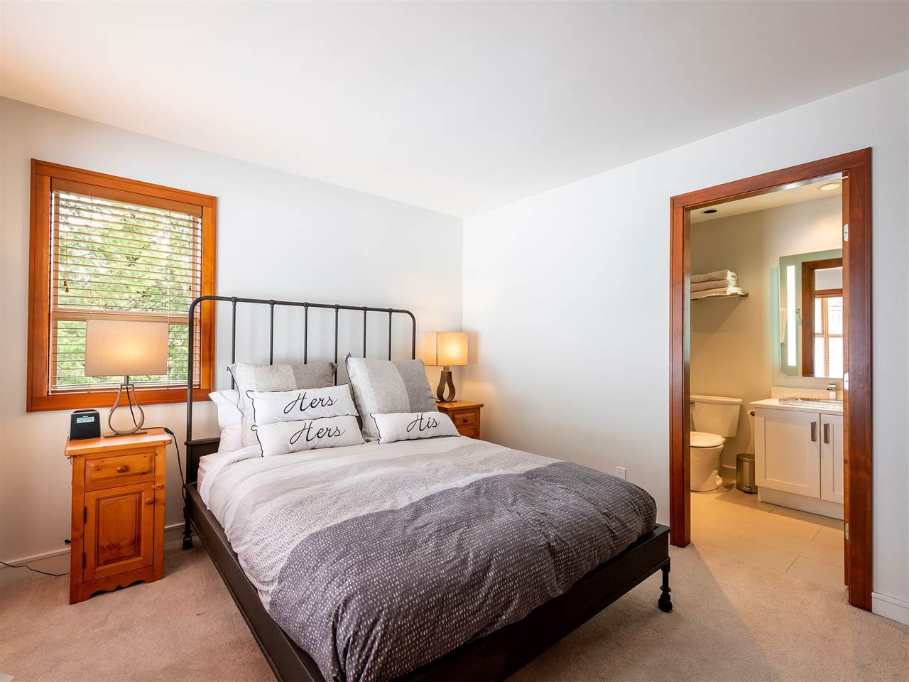 4-4661 Blackcomb Wy