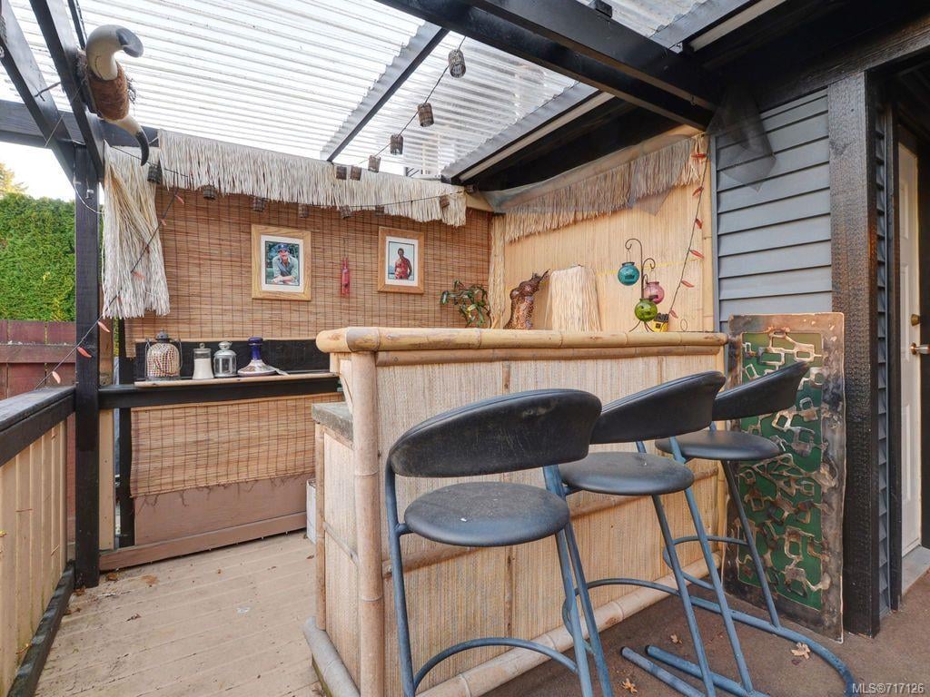 382 Selica Rd, Langford